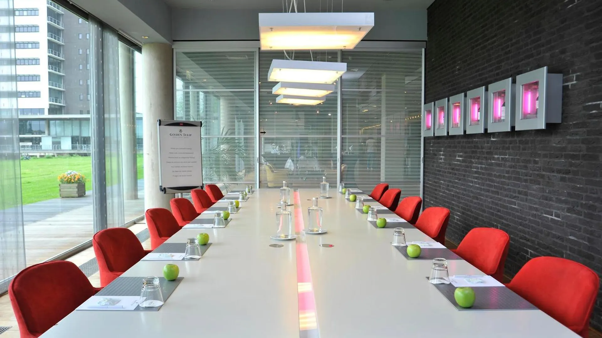 Garner Hotel Maastricht By Ihg Holandia